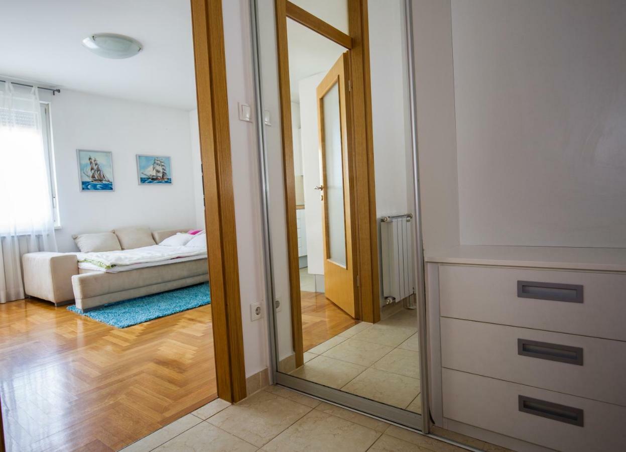 Apartment Luka Загреб Экстерьер фото