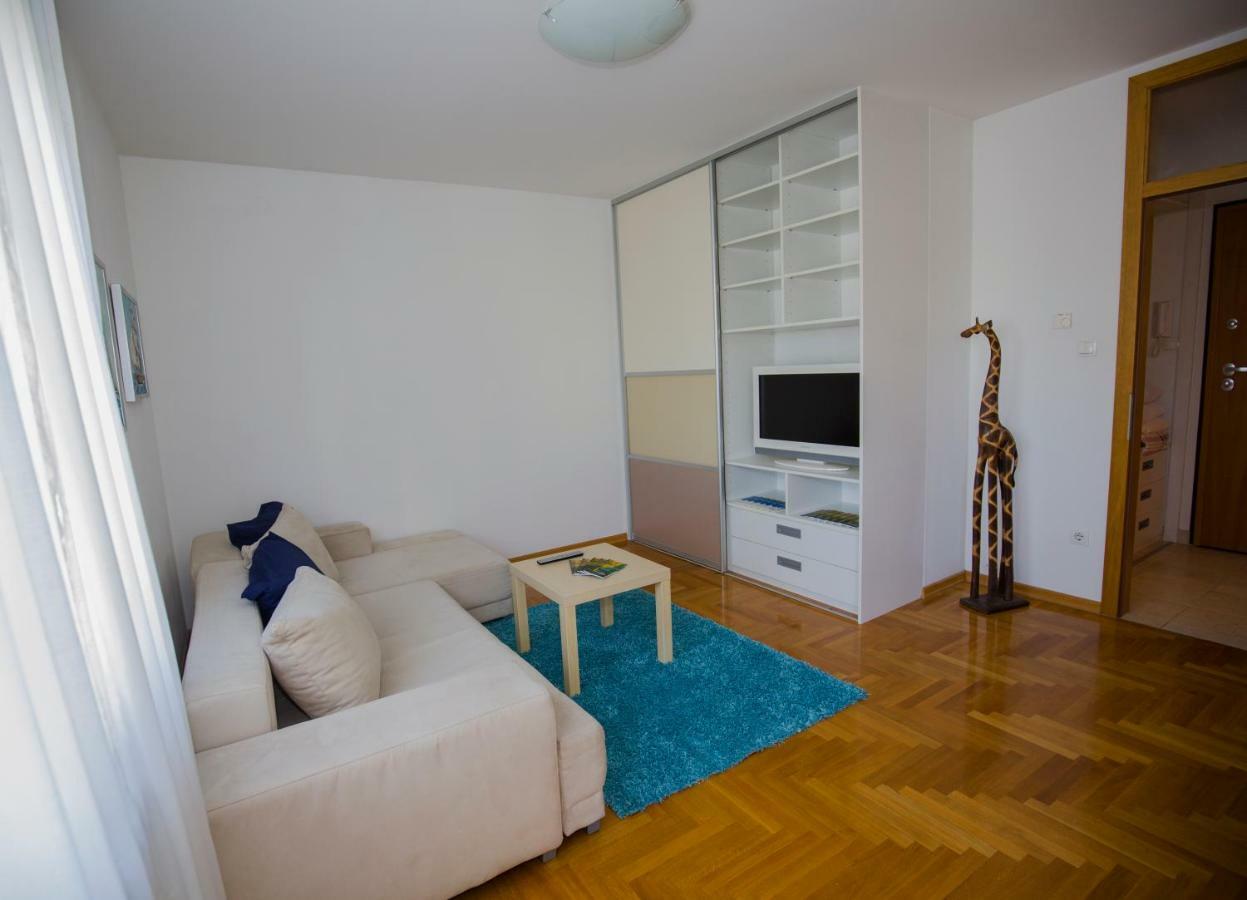 Apartment Luka Загреб Экстерьер фото