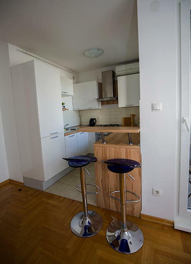 Apartment Luka Загреб Экстерьер фото