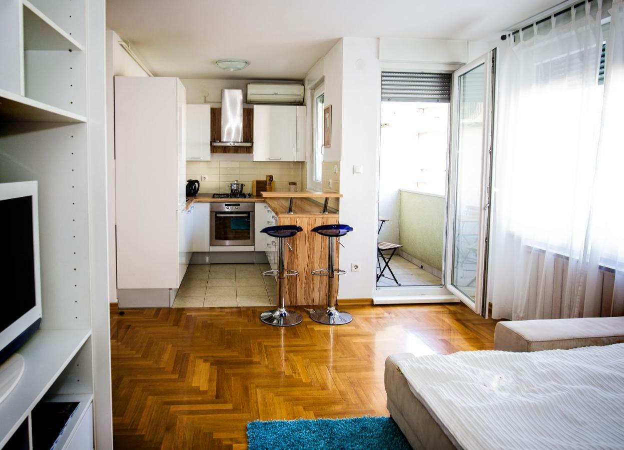 Apartment Luka Загреб Экстерьер фото