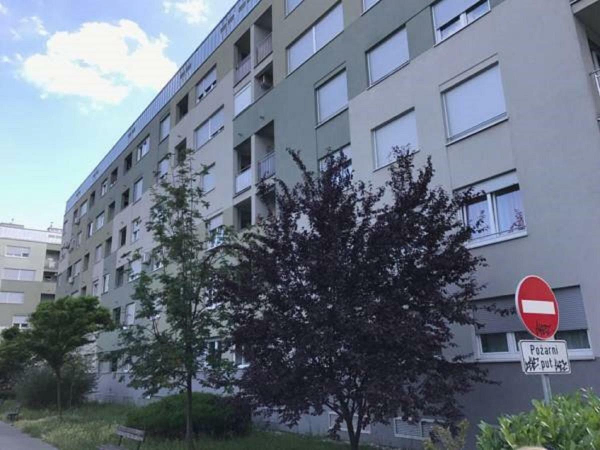 Apartment Luka Загреб Экстерьер фото